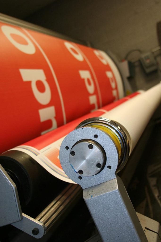 De rol van drukwerk in digitale marketing: professionele printservices en ontwerp voor bedrijven