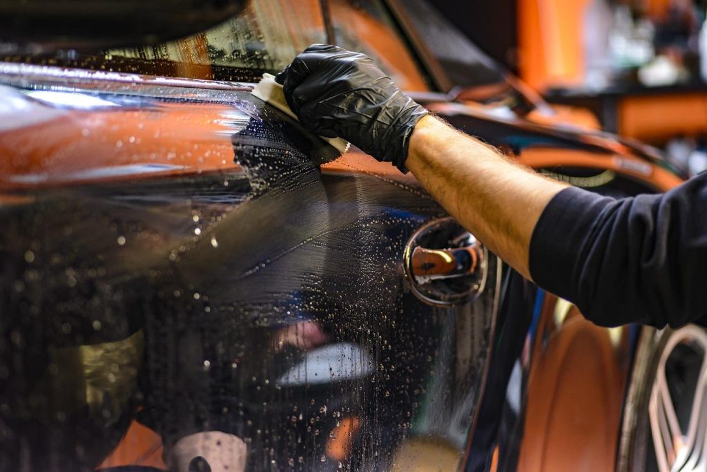 Autopoetsbedrijf in Spijkenisse biedt professionele interieur en exterieur detailing services voor jouw auto