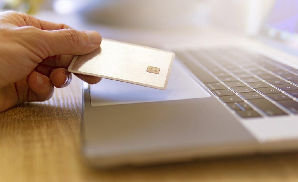 Hyva Magento interface met snelle laadtijden en gebruiksvriendelijk ontwerp voor e-commerce webshops